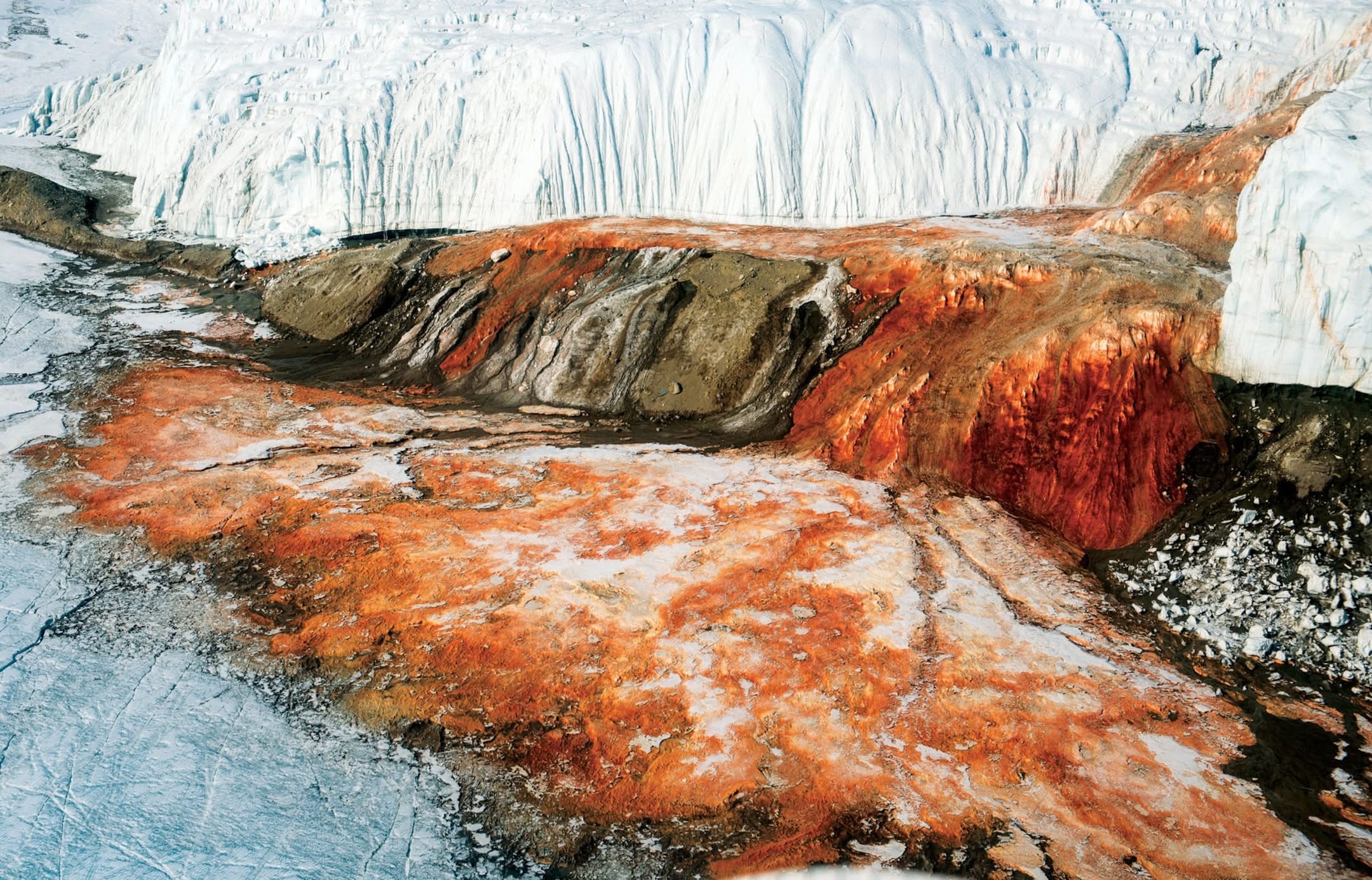 Ekspedisi penerokaan awal Taylor Glacier