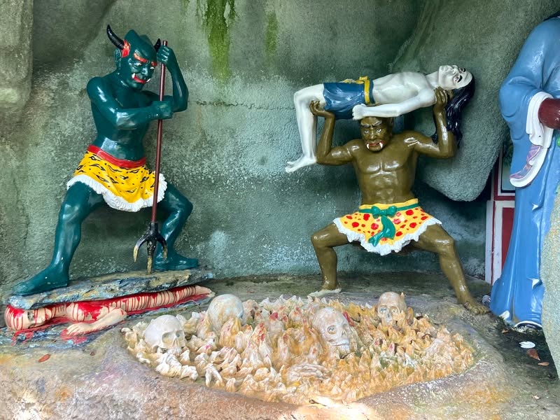 Syaitan menghempas batu besar ke atas badan pesalah