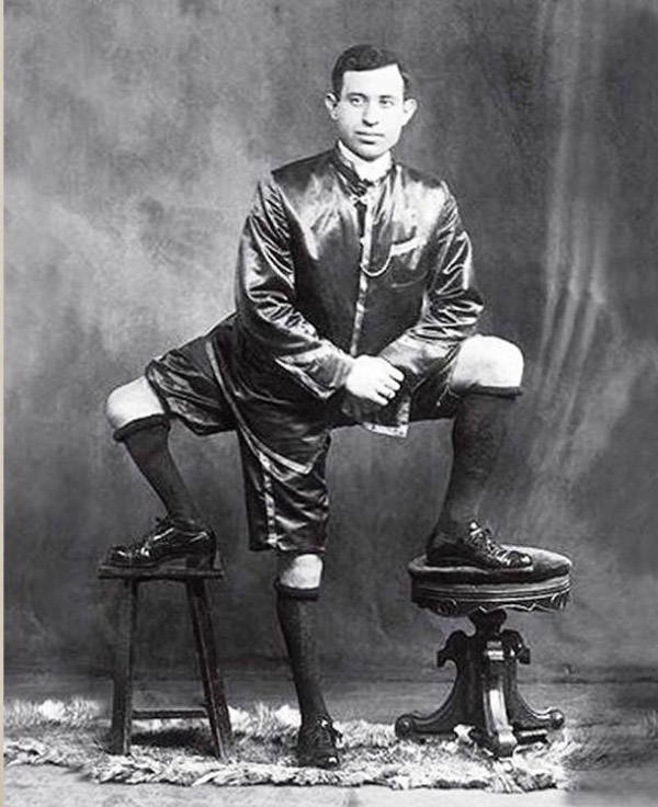Perubahan penjenamaan kepada Human Oddity