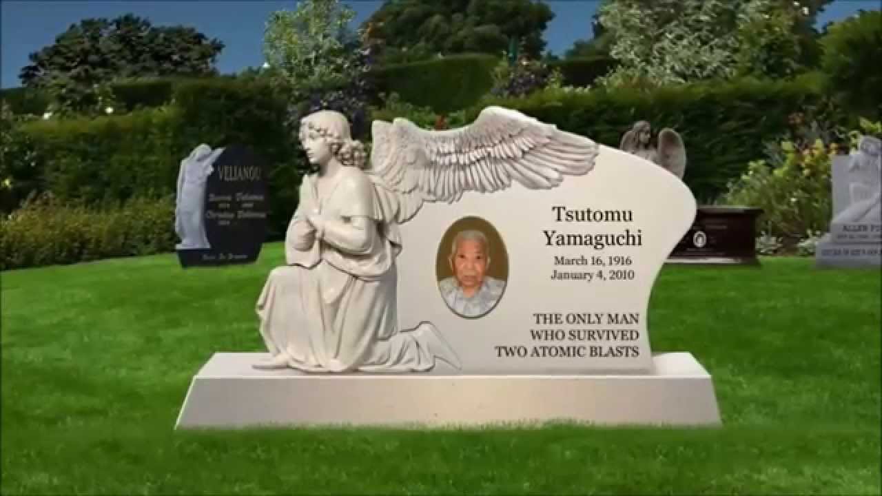 Tugu memorial memperingati Tsutomu Yamaguchi sebagai satu-satunya manusia terselamat dua ledakan bom atom