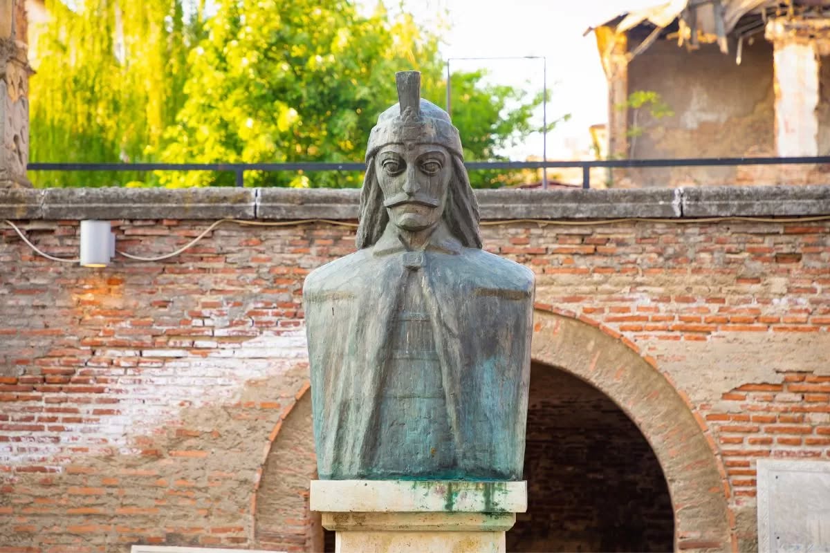 Arca dada Vlad the Impaler di Curtea Veche, Bucharest